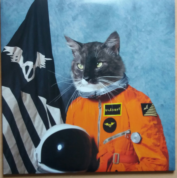 Klaxons - Surfing The Void