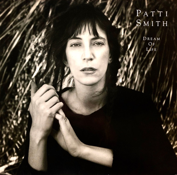 Patti Smith - Dream Of Life
